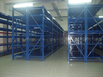 Toko gudang Medium Duty Rack dengan tinggi 4m kayu piring / plat baja