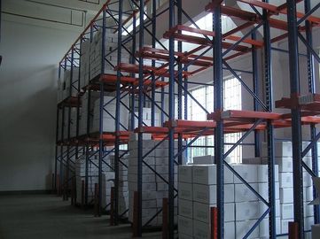 Pallet truk Forklift Drive In Racking untuk homogen rendah - produk rotasi