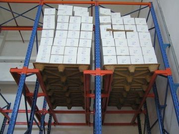 Biru / orange drive multi level di pallet racking dengan single / double braket sisi