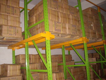 kepadatan tinggi Drive, pallet racking dengan coating spray powder selesai